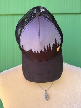 Tentree Snap-back Hat